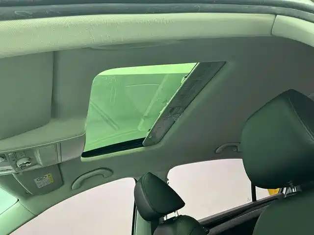 Volkswagen Sagitar 2015 230TSI Automatic Comfort фото 13