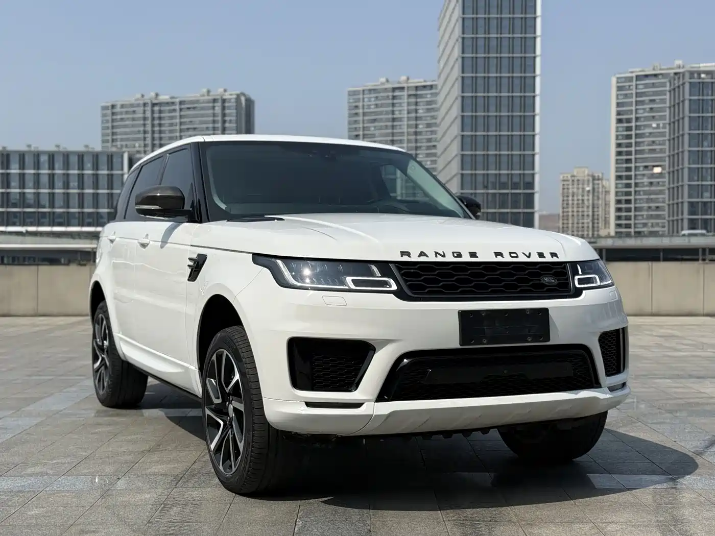 Land Rover Range Rover Sport 2020 3.0 L6 HSE DYNAMIC фото 3