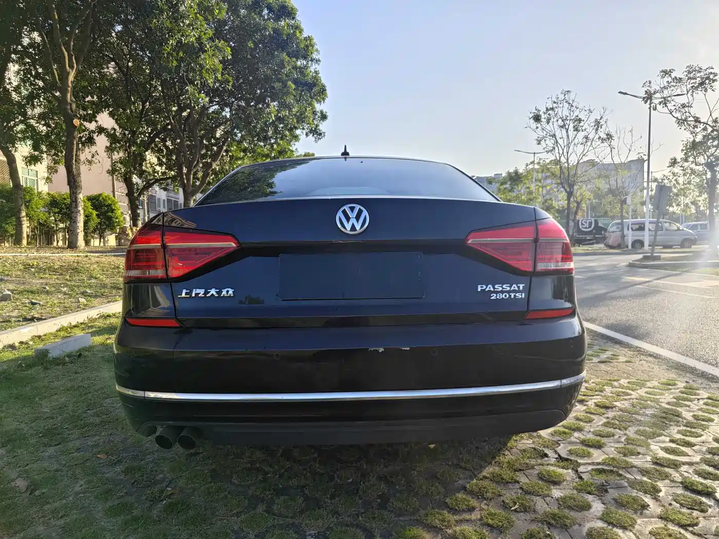 Volkswagen Passat 2017 280TSI DSG Prestige фото 6