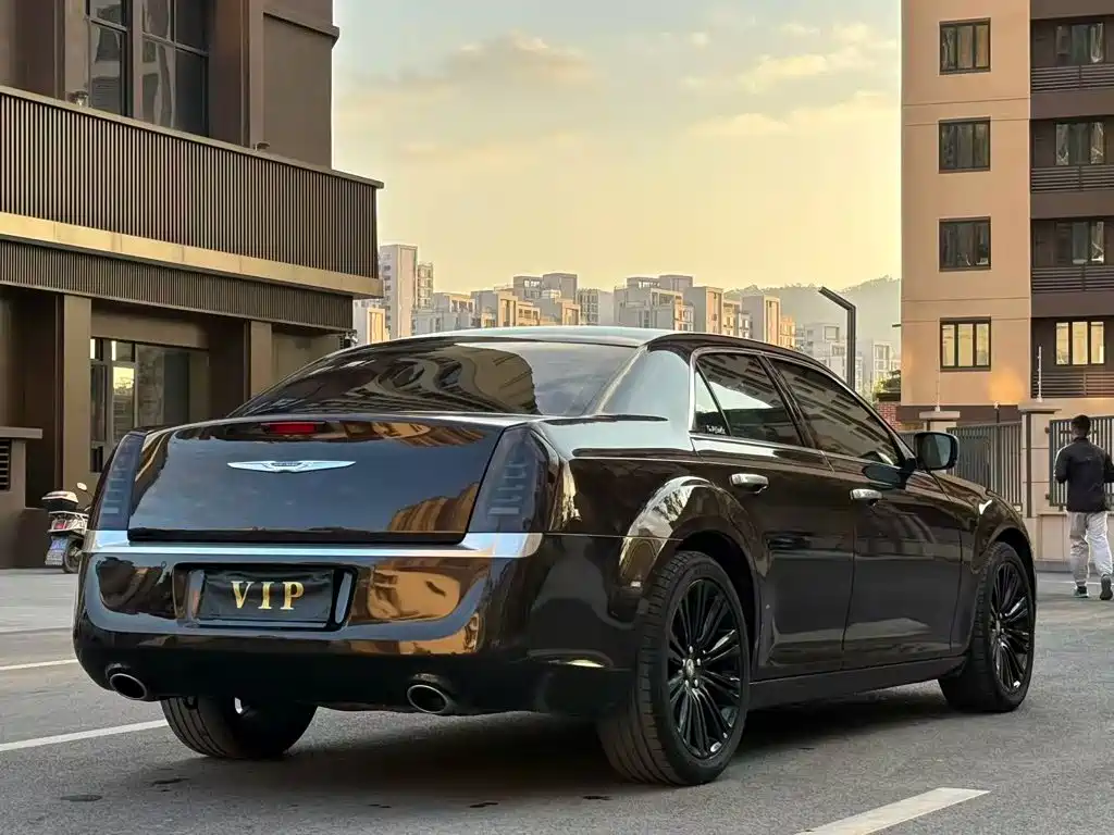 Chrysler 300C (Import) 2013 2013 3.6L Prestige Edition