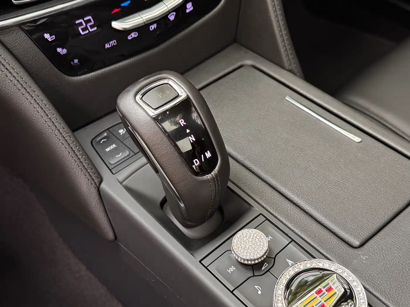 Cadillac CT6 2019 28T Leading Sport Model фото 8