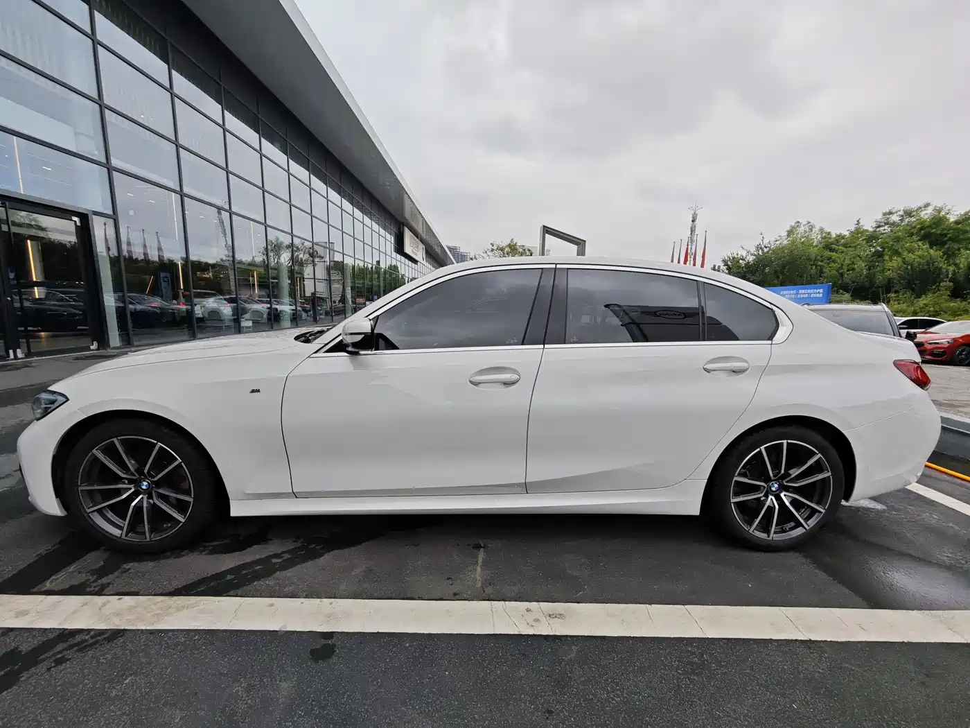 BMW 3 Series 2021 320Li M Sport Package фото 3