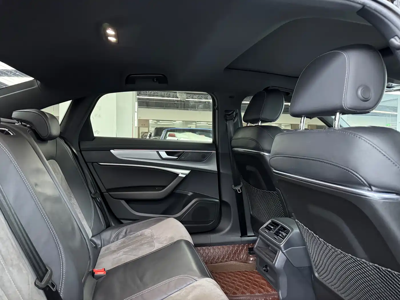 Audi A6L 2021 40 TFSI Luxury Sport фото 13