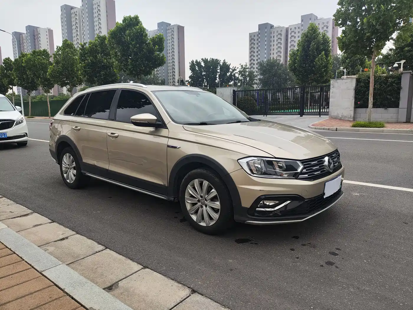 Volkswagen C-TREK 2018 1.5L Auto Fashion Edition фото 3