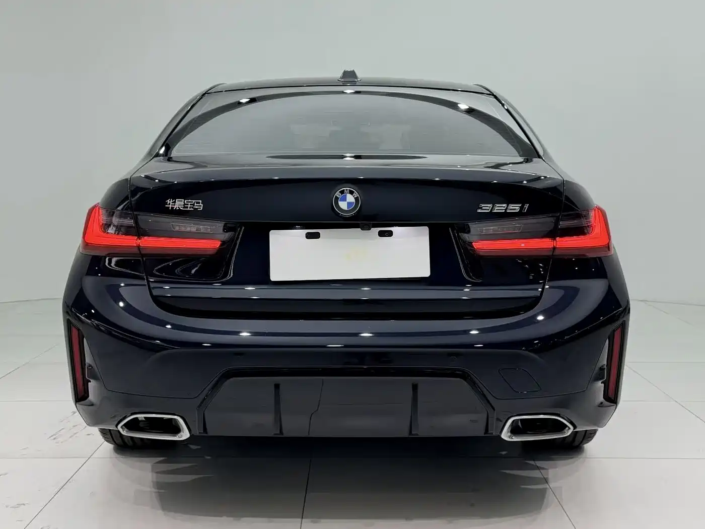 BMW 3 Series 2024 325i M Sport Package фото 9