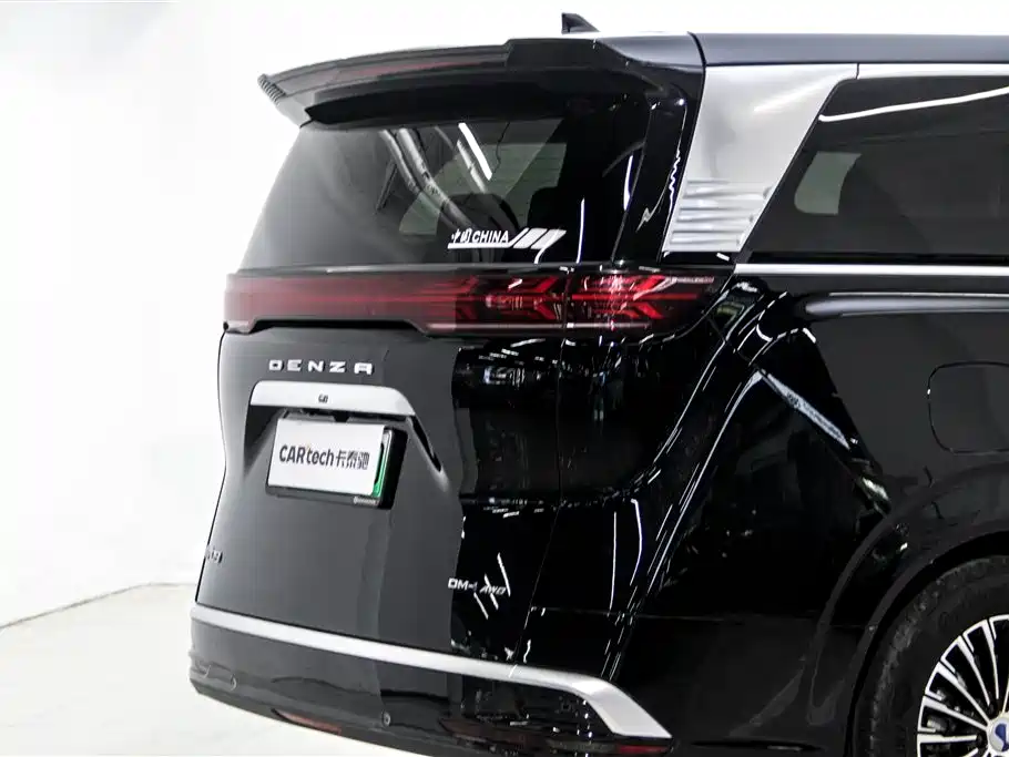 Denza D9 2024 DM-i 980 AWD Premium фото 8