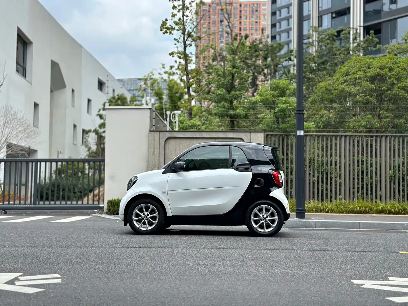 smart fortwo 2019 2018 1.0L 52kW Hardtop Agile Edition China V