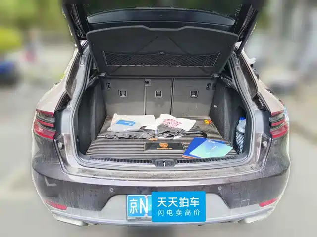 Porsche Macan 2017 Macan 2.0T — фото 5