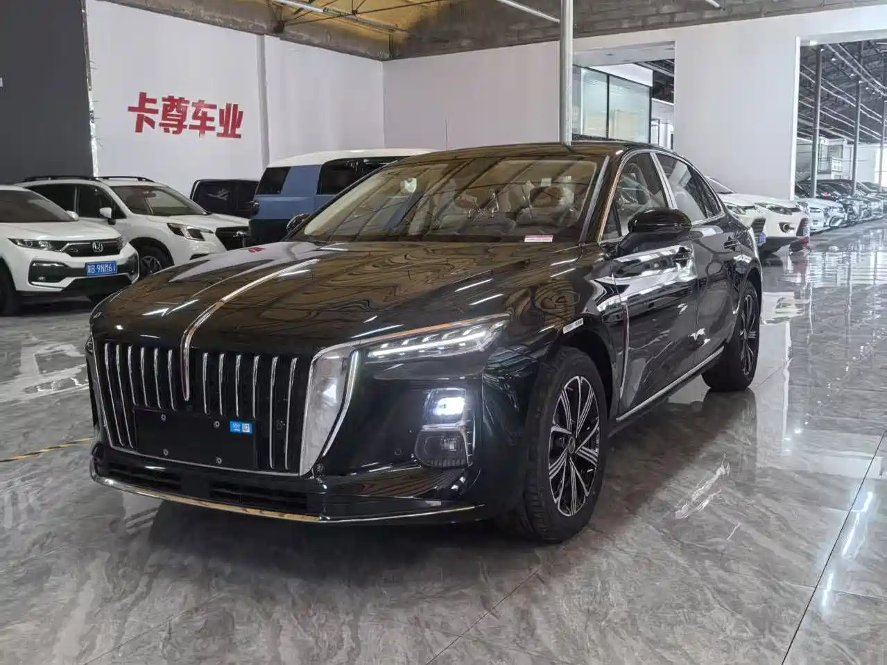 Hongqi H5 PHEV 2025 130 Super Hybrid Edition фото 2
