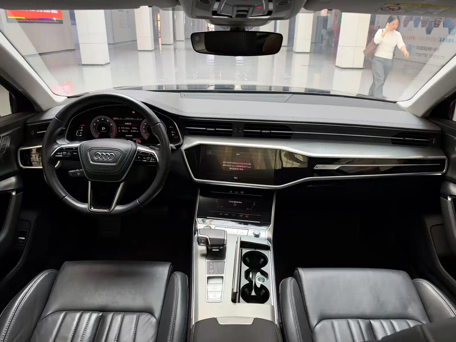 Фото 14 - Audi A6L
