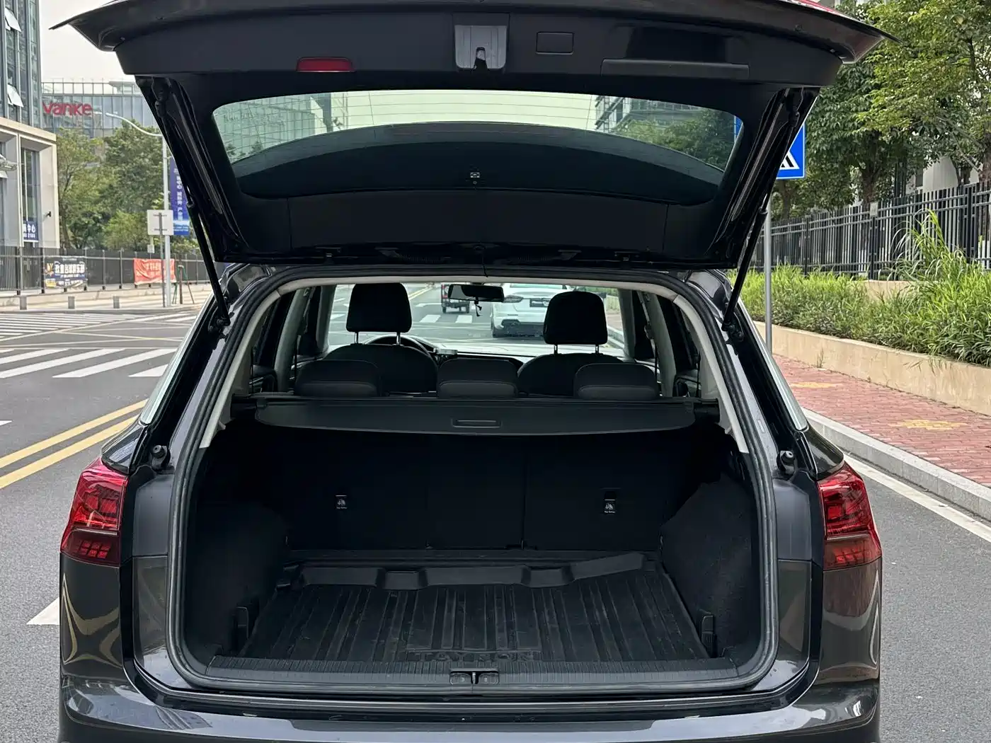 Volkswagen Tayron 2019 330TSI 2WD Luxury China VI фото 5