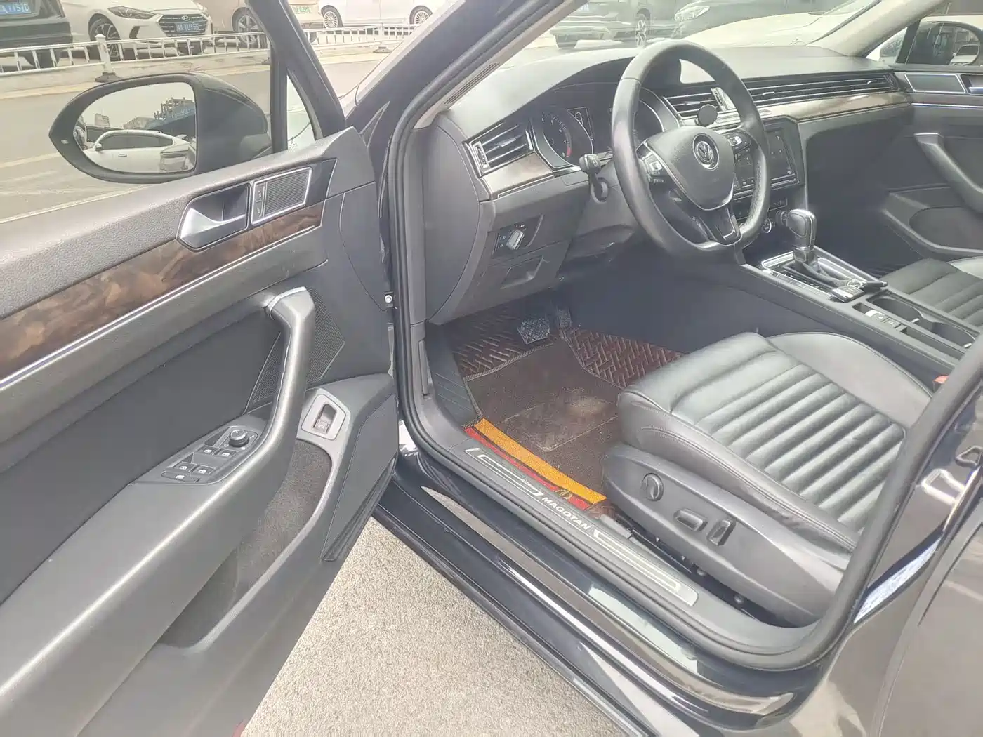 Volkswagen Magotan 2019 330TSI DSG Luxury Class China VI фото 14