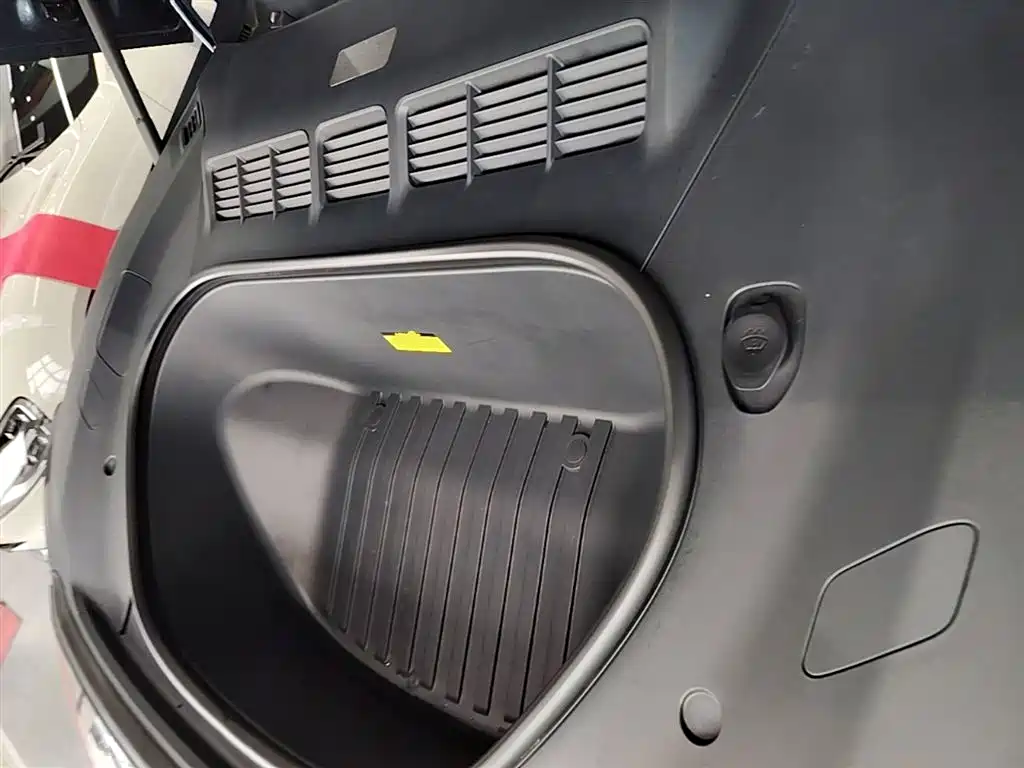 Xiaomi Auto Xiaomi YU7 2025 Extended Range RWD Edition фото 20