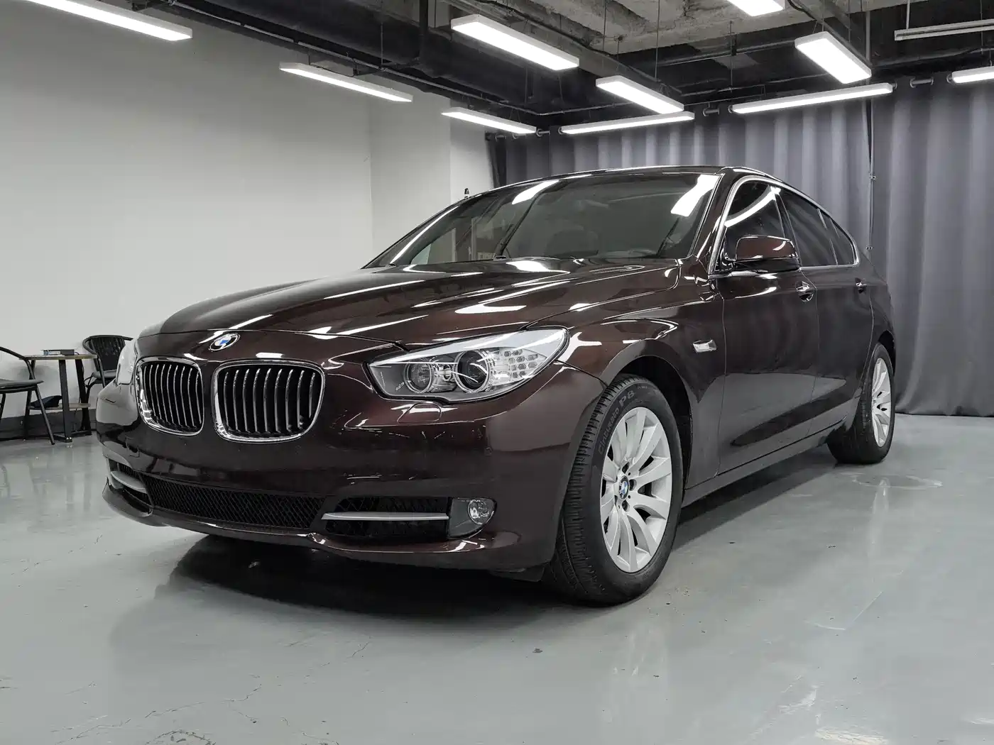BMW 5 Series GT 2010 535i Leading Model