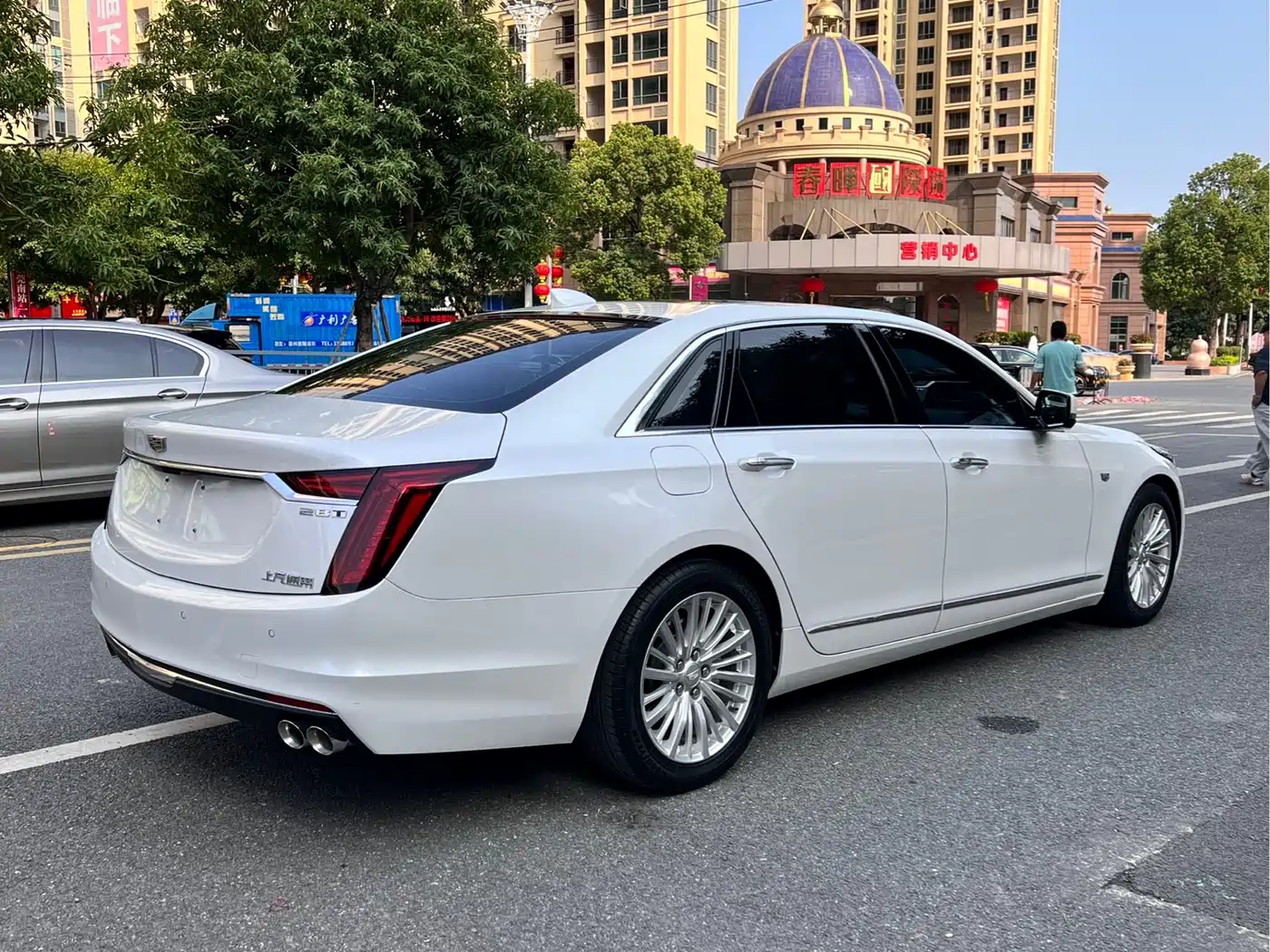 CADILLAC CT6