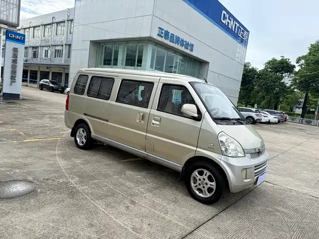 Wuling Motors Wuling Rongguang 2012 1.5L Extended Standard Model