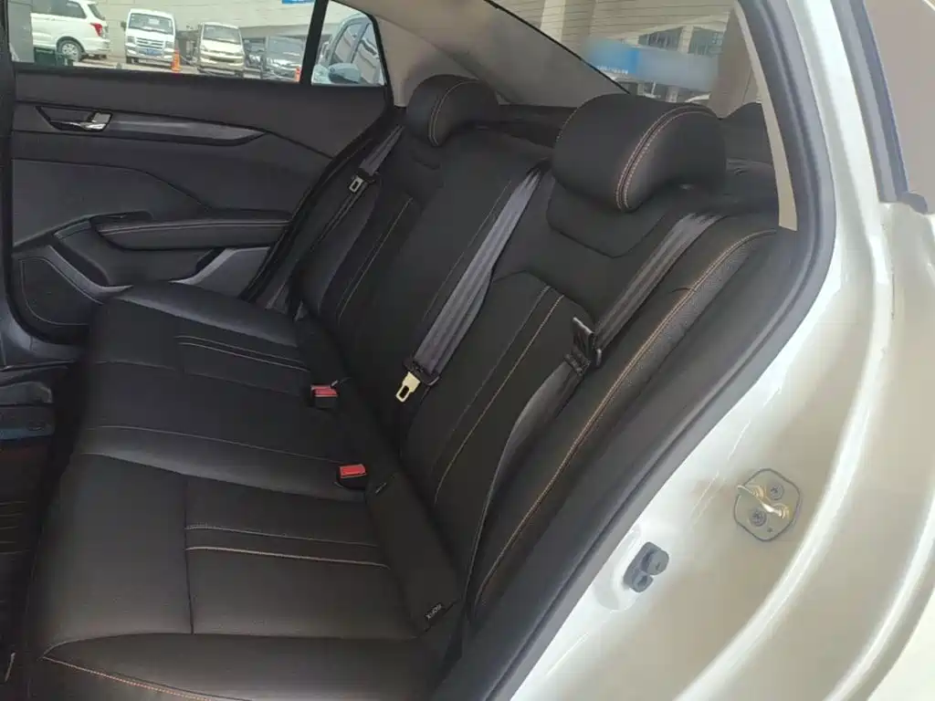 Dongfeng Aeolus Yixuan 2025 2025 1.5L Auto Luxury