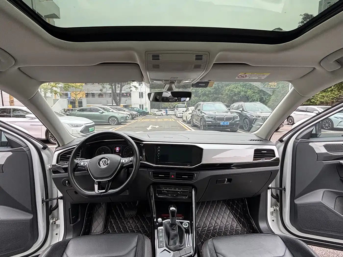 Volkswagen Tayron 2020 330TSI 2WD Luxury Smart Edition фото 8