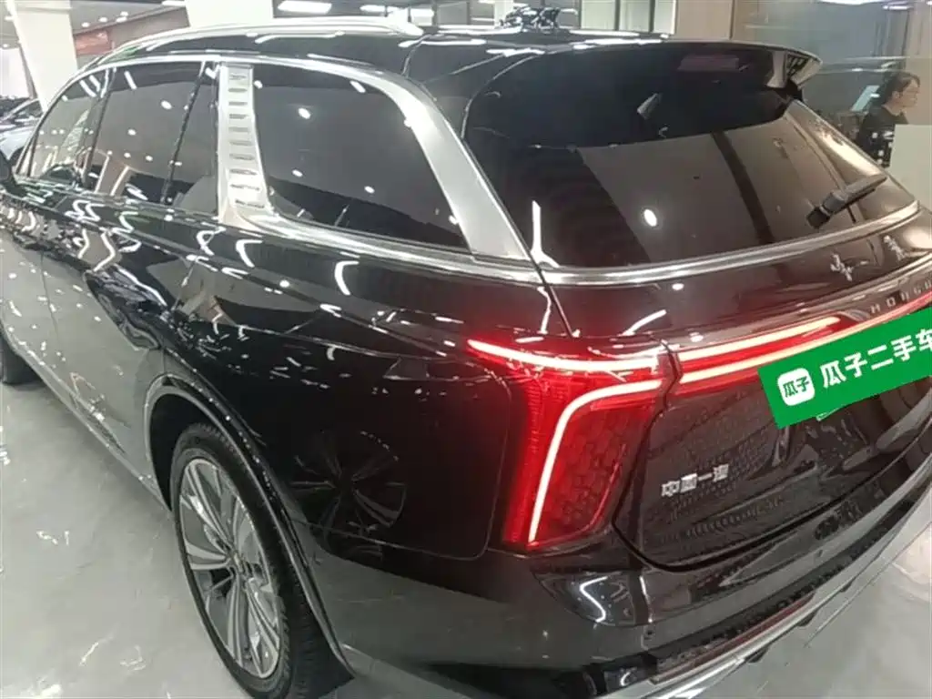 Hongqi E-HS9 2022 690km Qi Xiang Edition (6-seater) фото 5