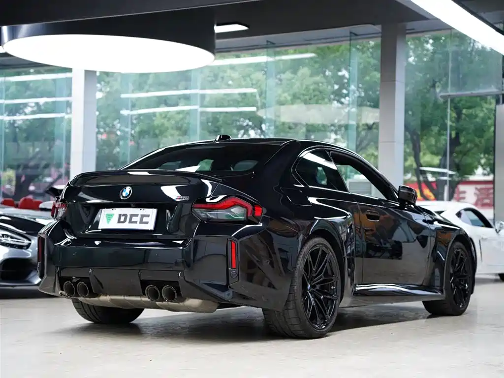 BMW M2 2024 M2 фото 7