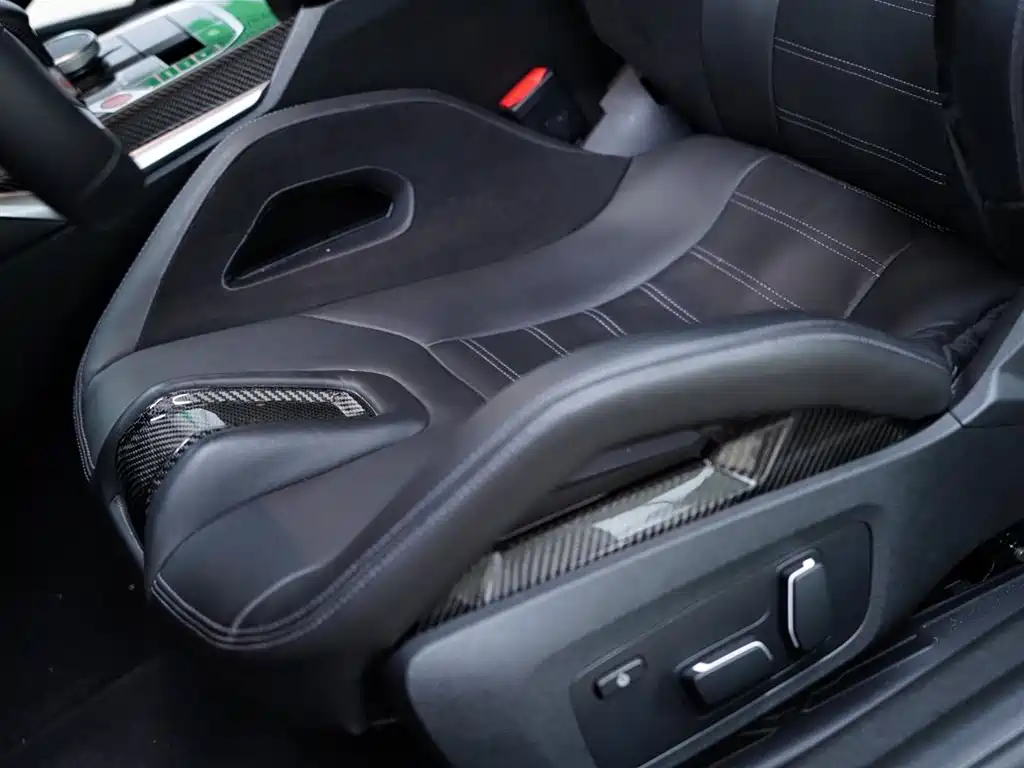 BMW M2 2024 M2 фото 28