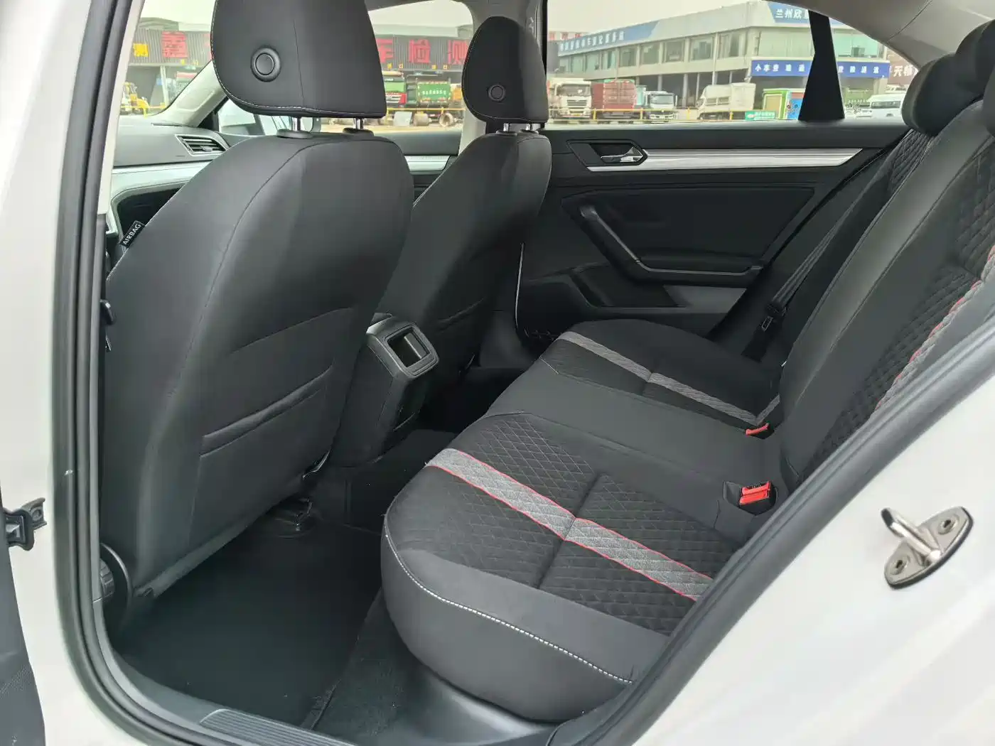Volkswagen Lamando 2019 230TSI DSG Vision Edition China V фото 6