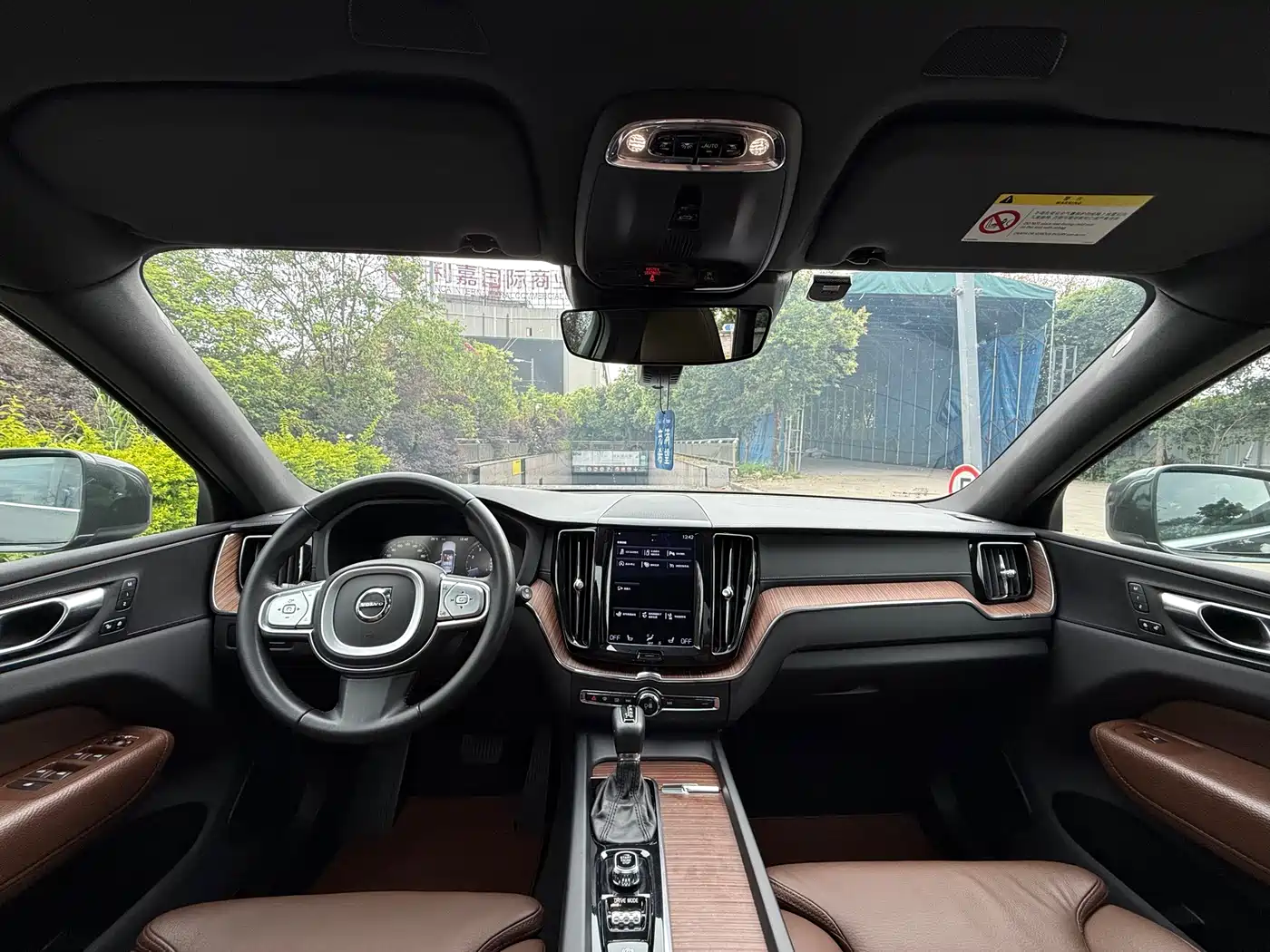Фото 5 - Volvo XC60