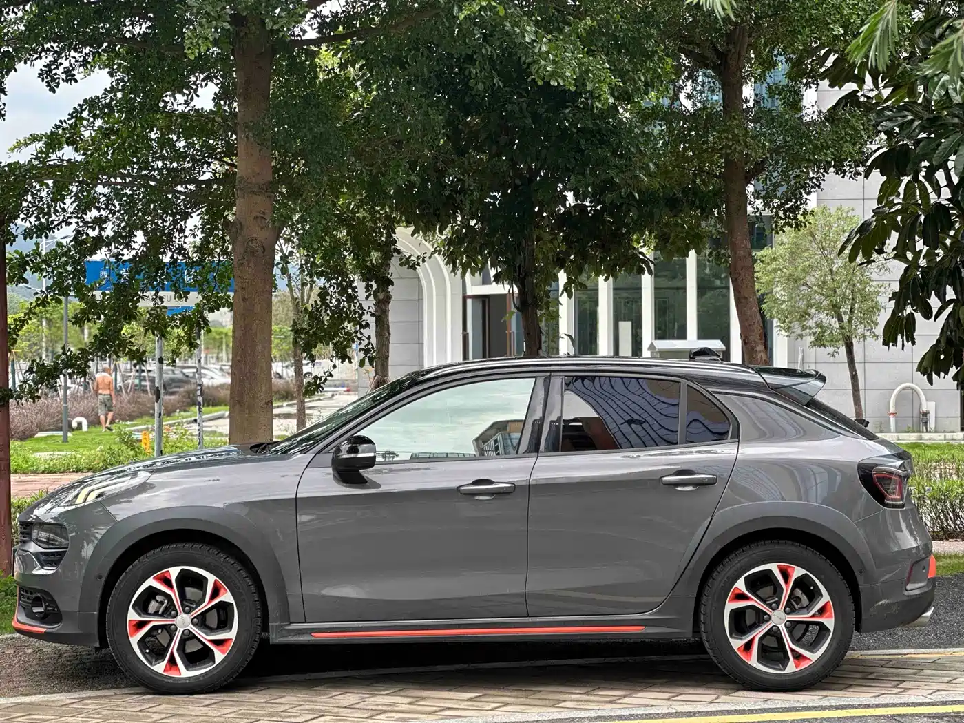 Lynk & Co 02 2018 Model 1.5T DCT 2WD Yao Pro Edition China V фото 16