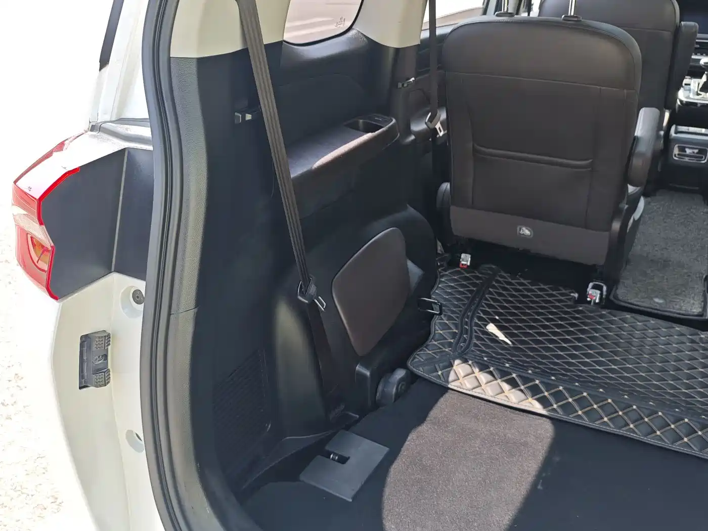 GAC Trumpchi Trumpchi M6 2019 270T Automatic Honor (6-seater) China V фото 22
