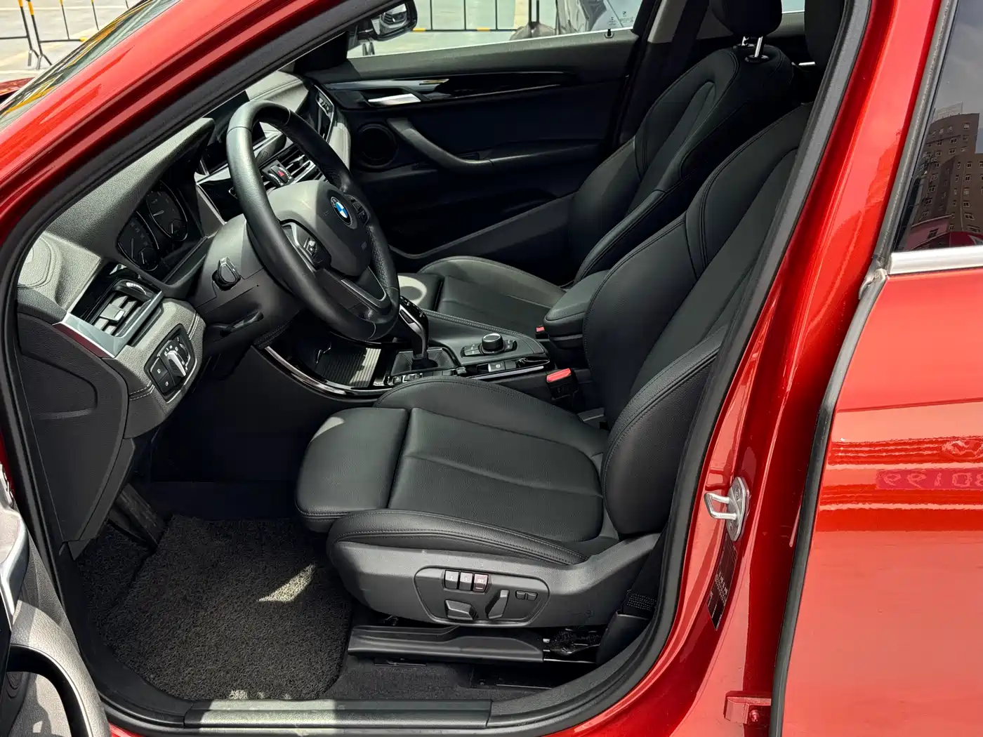 BMW X2 (Import) 2018 sDrive25i Leading M Off-road Package China V фото 5