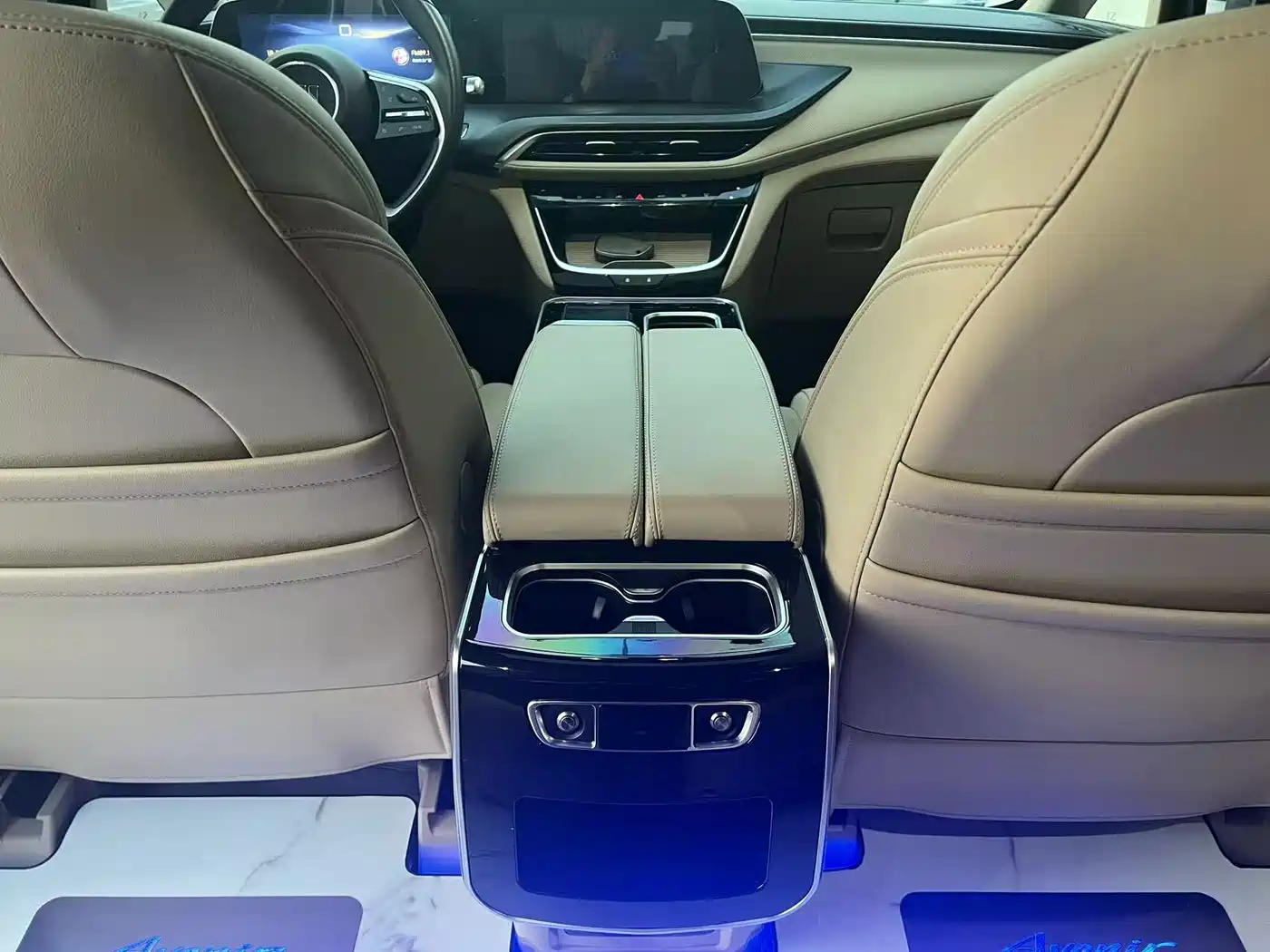 Фото 8 - Buick GL8