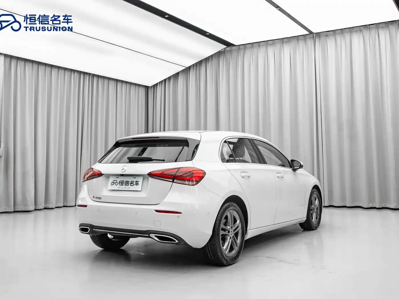 Mercedes-Benz A-Class (Import) 2019 A 200 Dynamic Version фото 6
