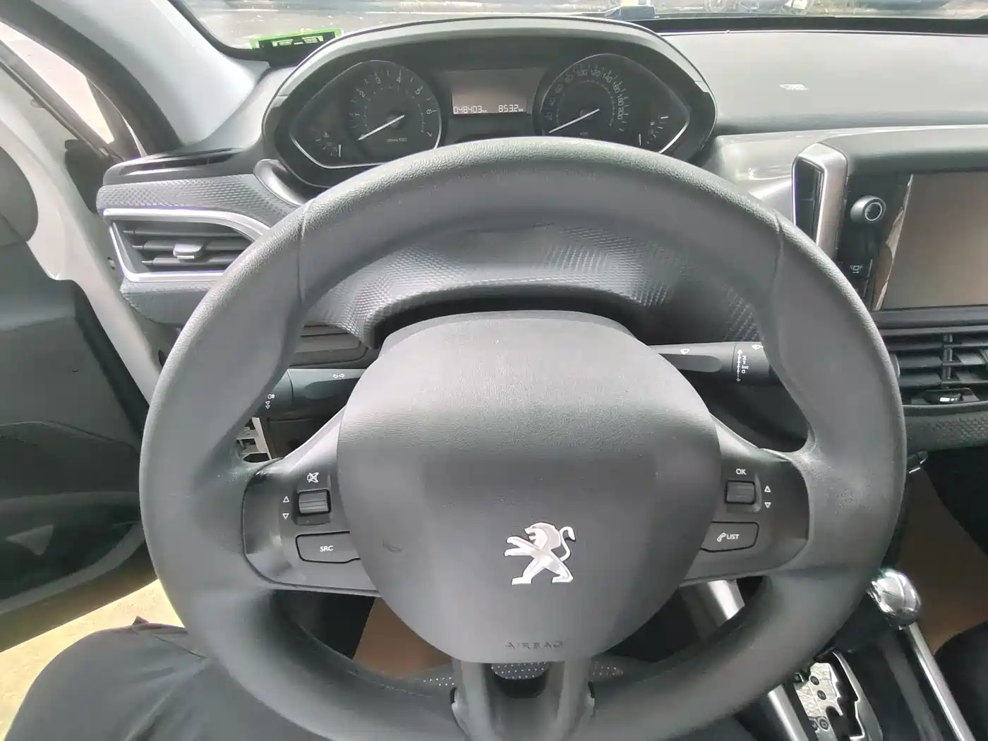 Peugeot 2008 2014 1.6L Automatic Fashion Edition фото 10