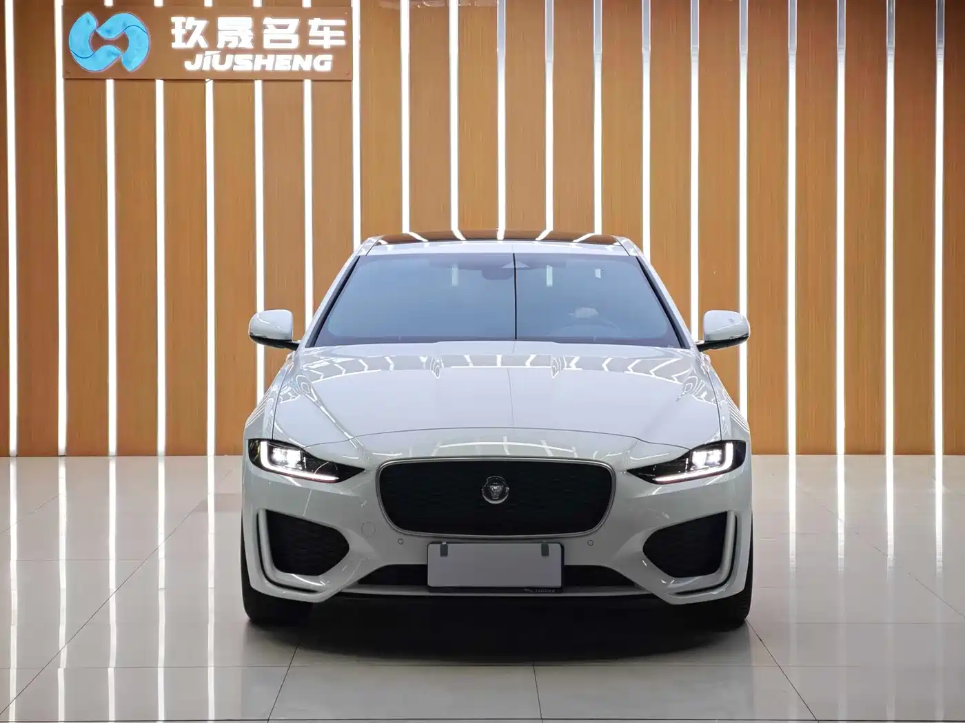 2025 Jaguar XEL