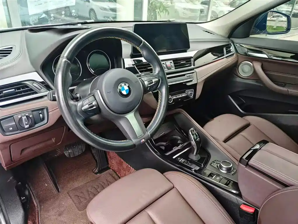 BMW X2 2023 sDrive25i M Sport Shadow Edition фото 9