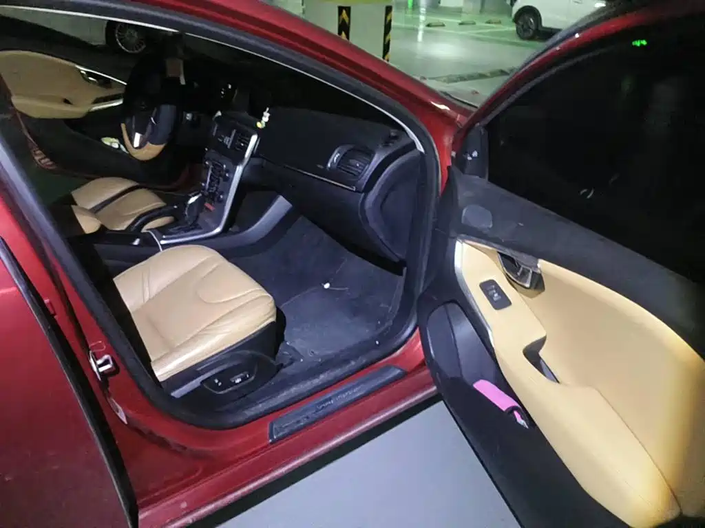 Volvo V40 2018 2019 T3 Inscription