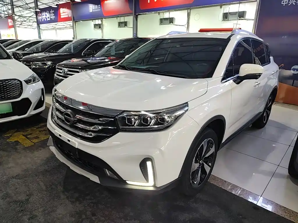 GAC Trumpchi Trumpchi GS4 2018 235T Automatic 2WD Luxury Smart Connect Million Commemorative Edition