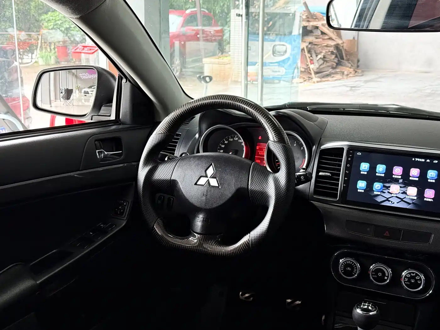 Mitsubishi Lancer EX 2013 ZhiShang Edition 1.8L Manual Luxury фото 5