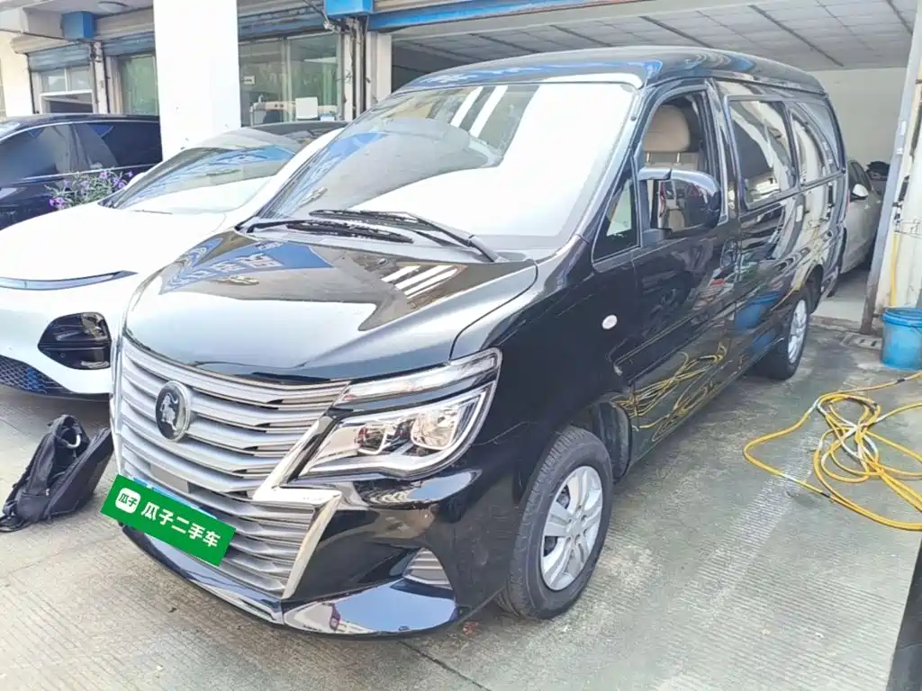 Photo 1 - Dongfeng Fengxing Lingzhi