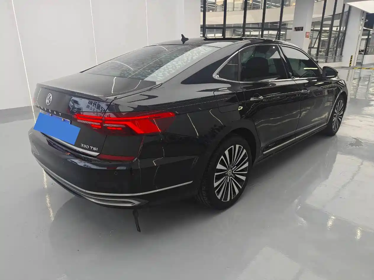 Фото 6 - Volkswagen Passat