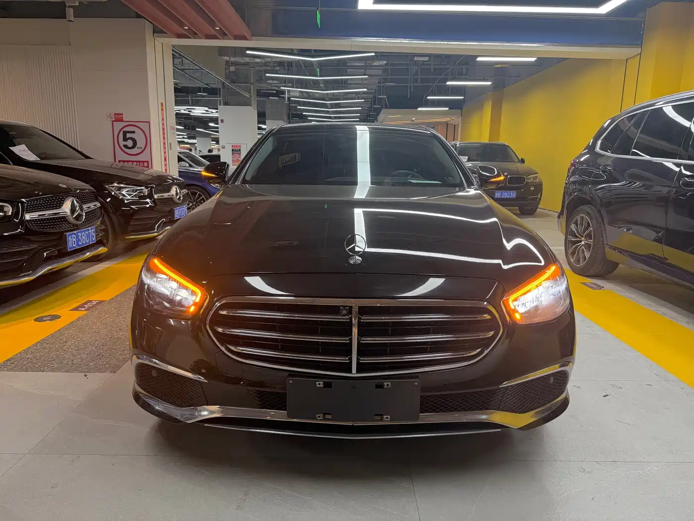 MERCEDES-BENZ E CLASS