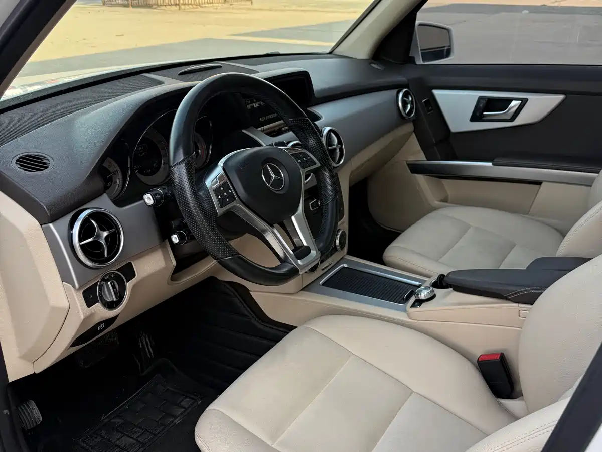 Mercedes-Benz GLK-Class 2015 GLK 300 4MATIC Fashion Ultimate Edition фото 7