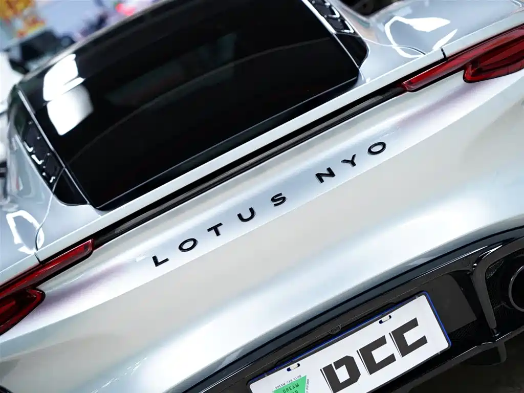 Lotus Cars EMIRA 2021 2.0T DCT First Edition фото 9