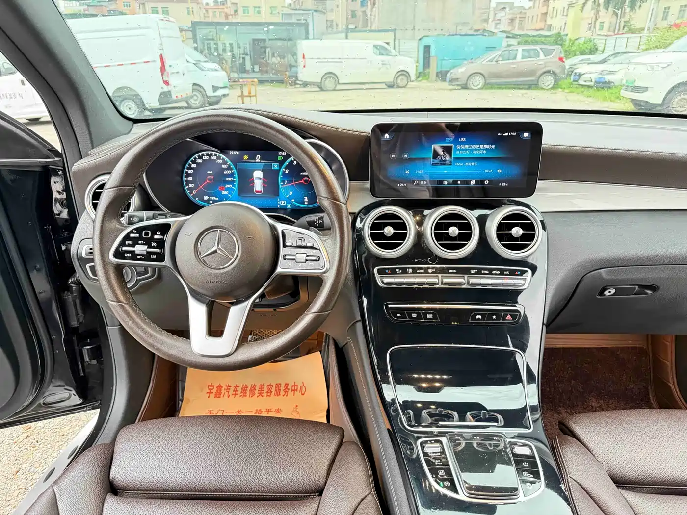 Mercedes-Benz GLC 2021 GLC 260 L 4MATIC Luxury фото 12