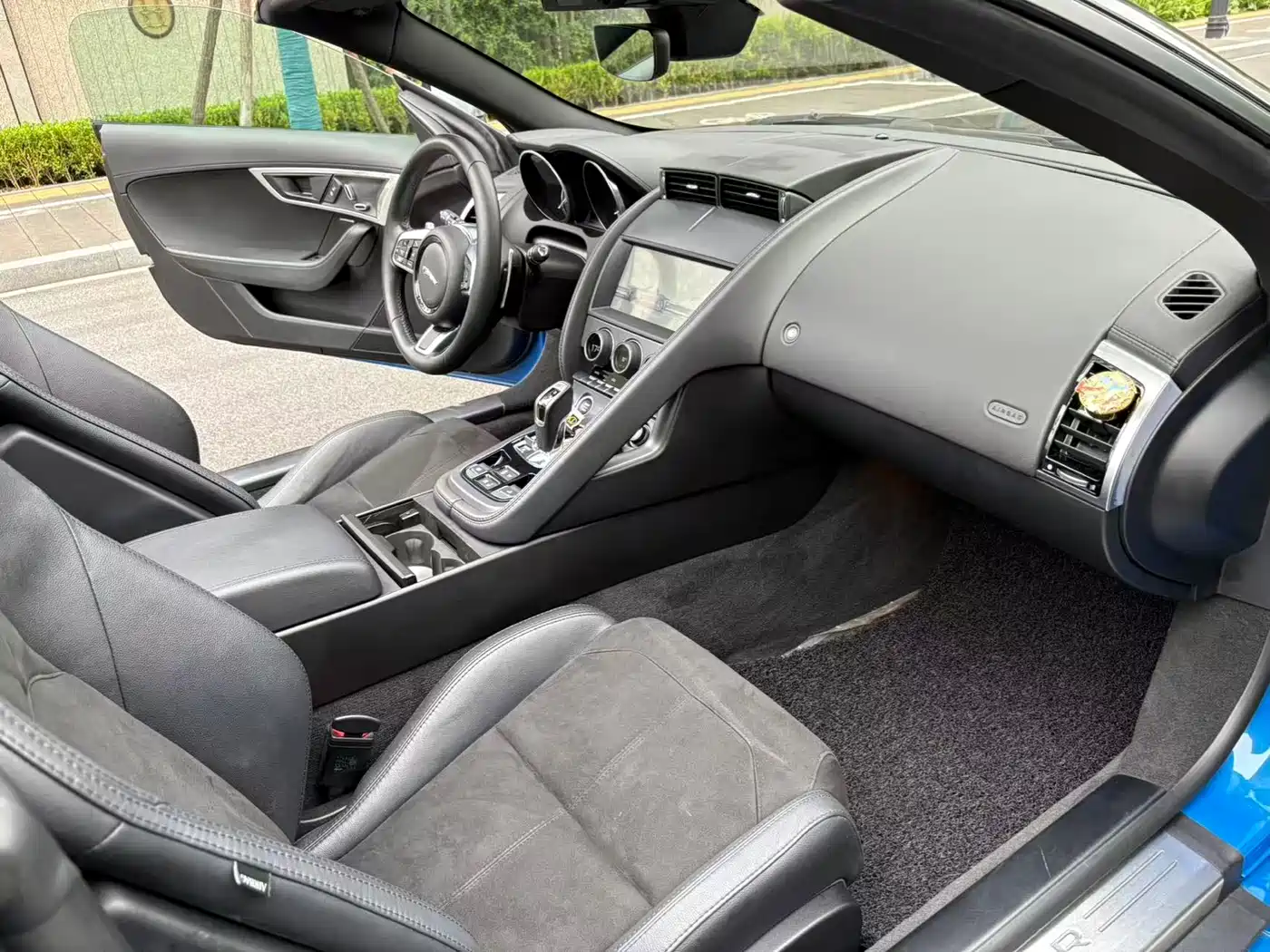 Jaguar F-TYPE 2019 3.0 SC Convertible фото 9