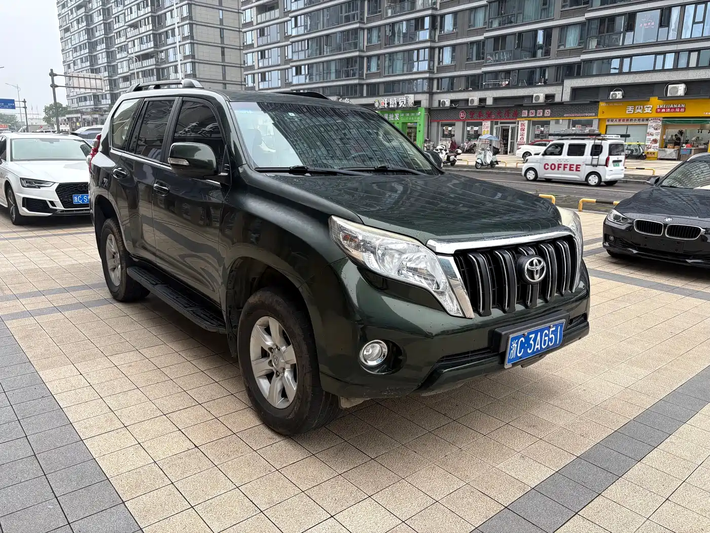 Toyota Prado (Import) 2014 2.7L Automatic Standard Edition фото 3