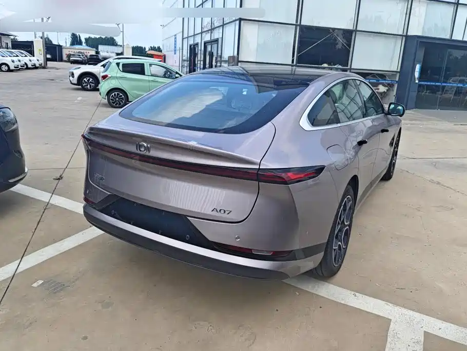 Changan Qiyuan A07 2026 2025 Blue Whale Extended Range 230 Flagship