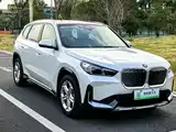 Photo 3 - BMW iX1