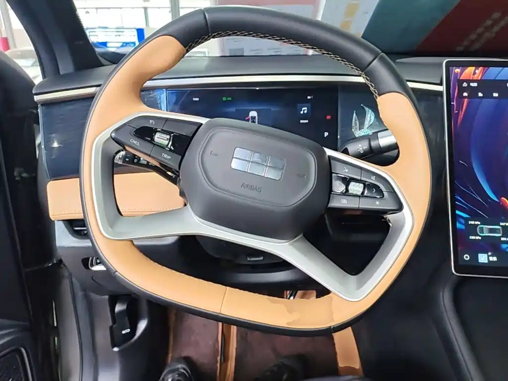 Geely Galaxy Galaxy L7 2023 2023 1.5T 115km PLUS