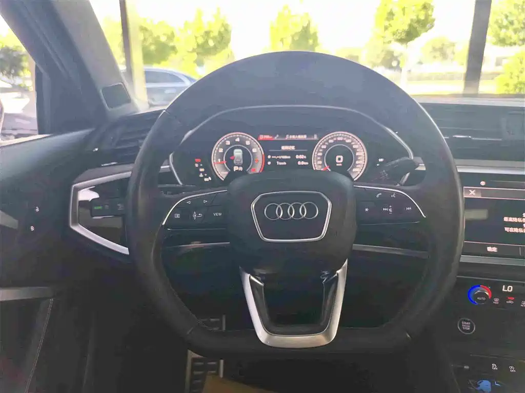Audi Q3 2024 2024 35 TFSI Fashion Sport